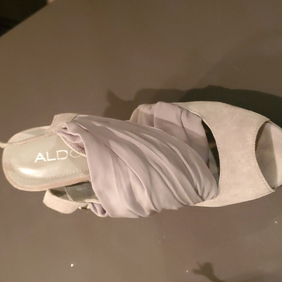 Aldo hells in gray suede and fabric - Picture 3 of 3